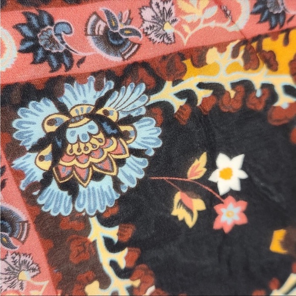 NWT Vismaya Rhapsody Scarf - Picture 2 of 10